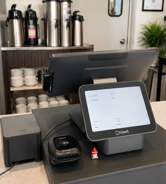 Toast POS software terminal with guest display